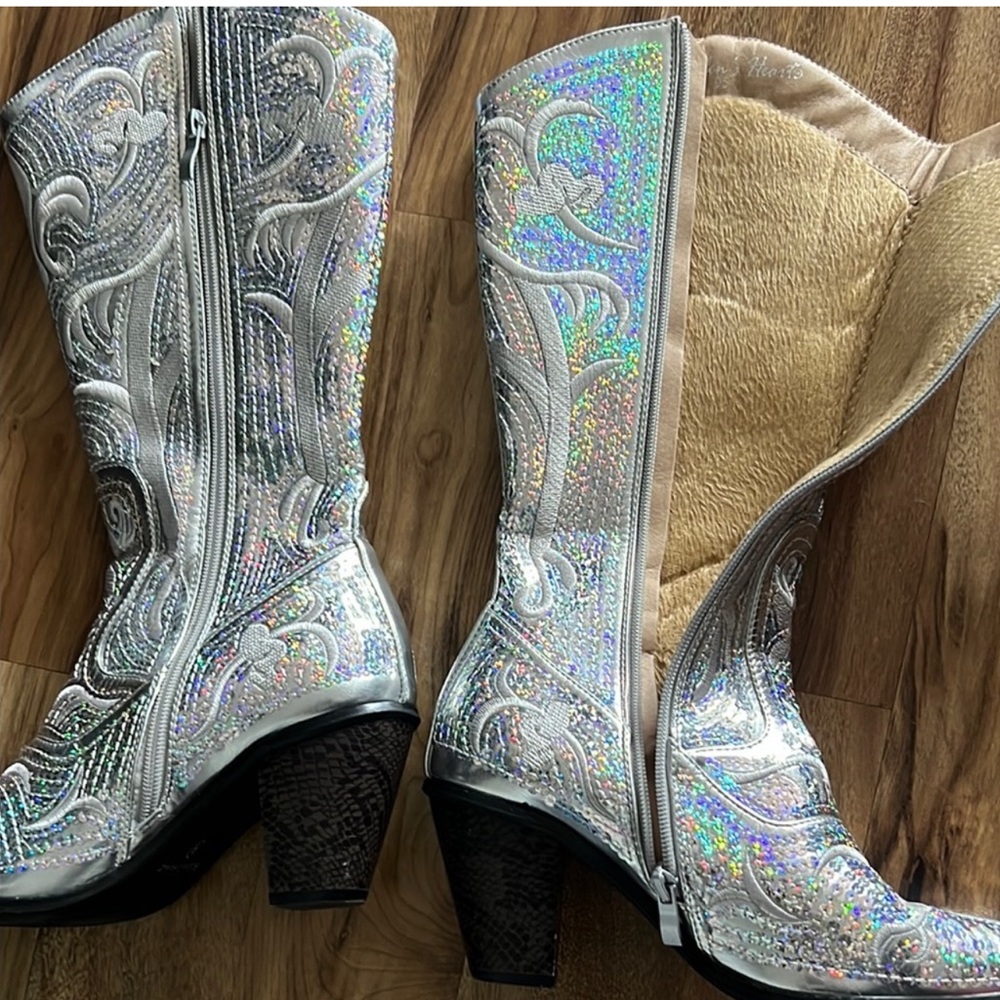 Dazzling Silver Helen ‘s Hearts Heeled Boots